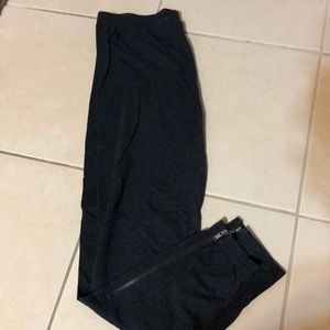 leggings with zipper ankles